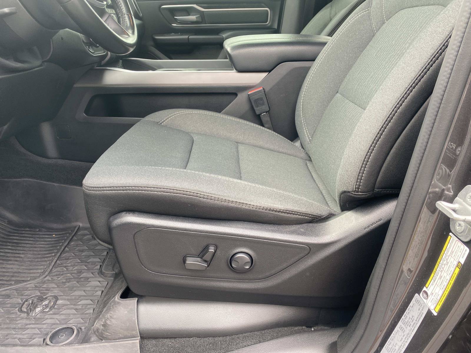 Used 2022 RAM 1500 Big Horn w/ Night Edition RWD image 23