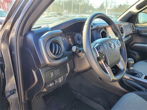 Used 2023 Toyota Tacoma TRD Sport image 18