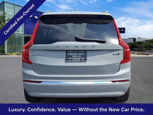 Certified 2025 Volvo XC90 B5 Core AWD/4WD image 6