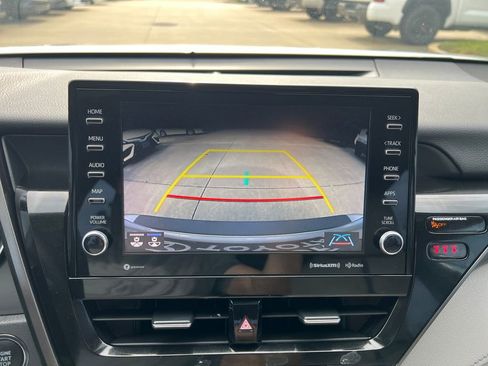 Used 2023 Toyota Camry XLE FWD image 17