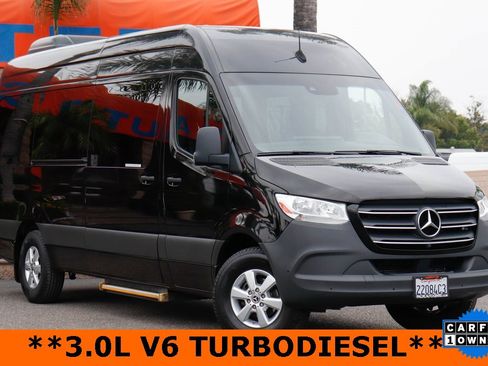 Used 2020 Mercedes-Benz Sprinter 2500 image 2