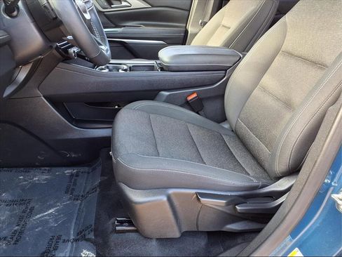 Used 2024 Chevrolet Traverse LS image 23