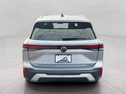 New 2026 Volkswagen Tiguan SE AWD/4WD image 6