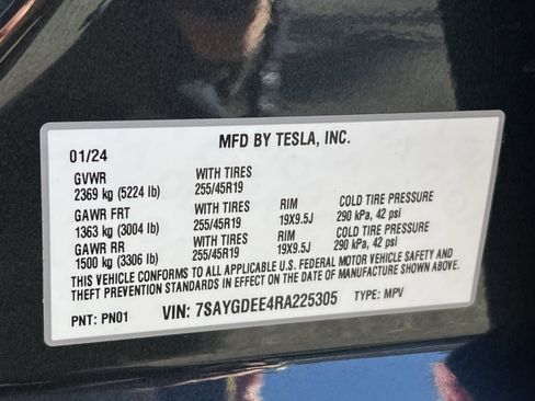 Used 2024 Tesla Model Y Long Range image 30