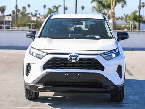 Certified 2025 Toyota RAV4 LE image 4