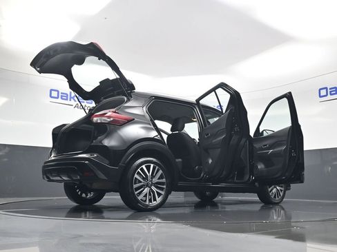 Used 2024 Nissan Kicks SV image 58