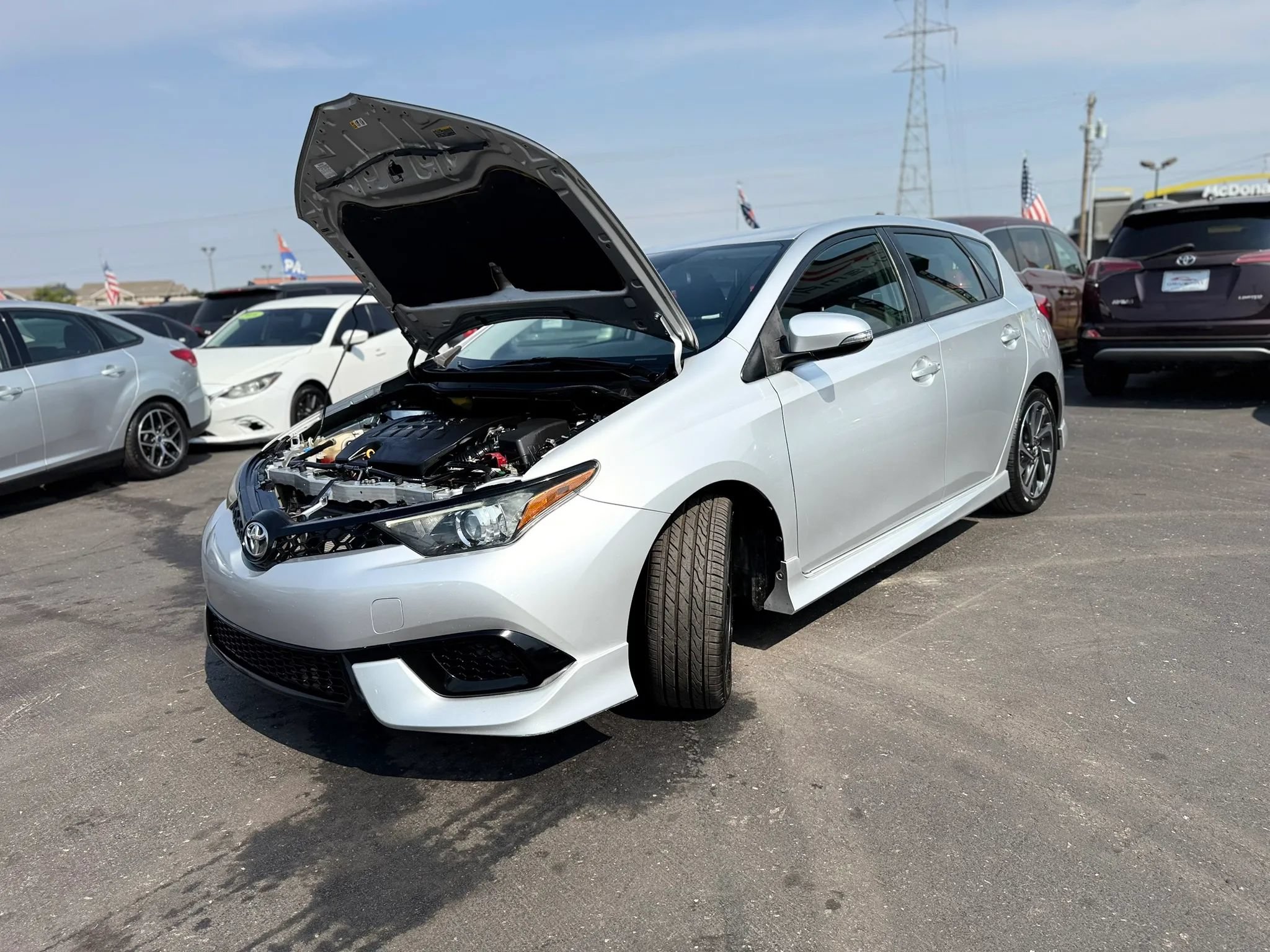 Used 2017 Toyota Corolla iM FWD image 8