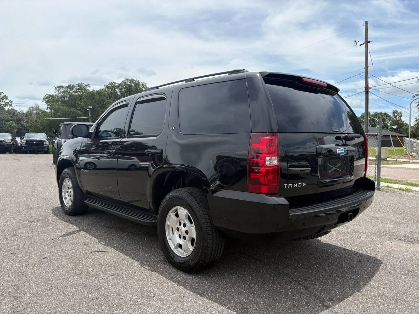 Used 2008 Chevrolet Tahoe LT w/ LT Preferred Equipment Group AWD/4WD image 7