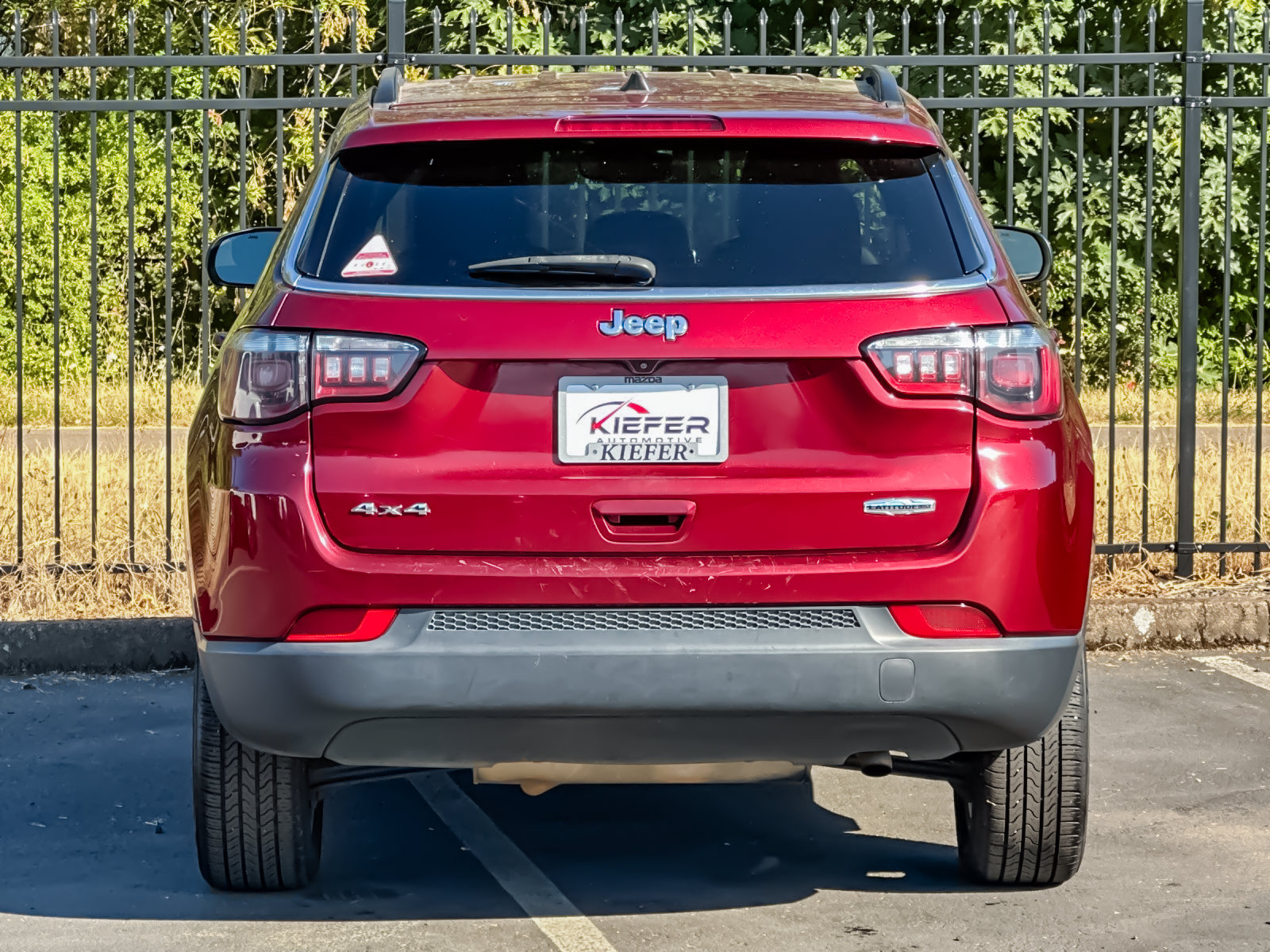 Used 2022 Jeep Compass Latitude AWD/4WD image 5