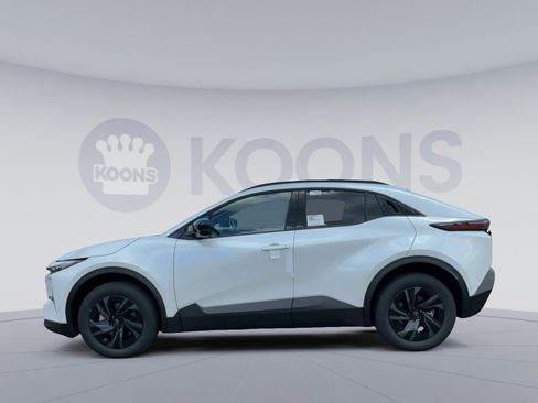 New 2026 Toyota C-HR AWD/4WD image 7
