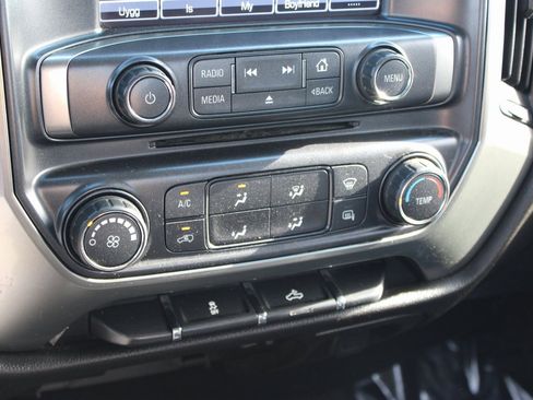 Used 2019 Chevrolet Silverado 1500 LT image 16