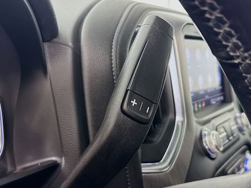 Used 2021 GMC Sierra 2500 Denali w/ Denali Ultimate Package image 16