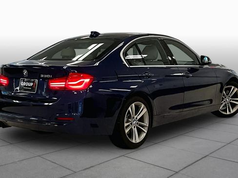 Used 2017 BMW 330i Sedan RWD image 11