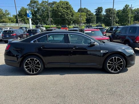Used 2019 Ford Taurus SEL w/ Equipment Group 201A FWD image 2