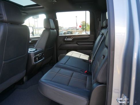 Used 2024 Chevrolet Silverado 3500 High Country w/ High Country Premium Package AWD/4WD image 21