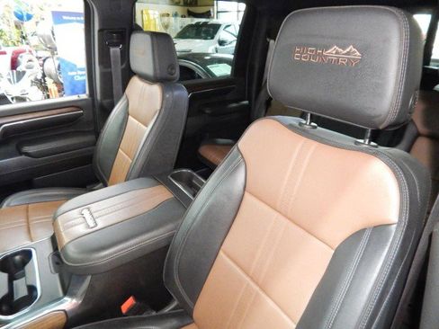 Used 2025 Chevrolet Silverado 2500 High Country w/ High Country Premium Package image 22