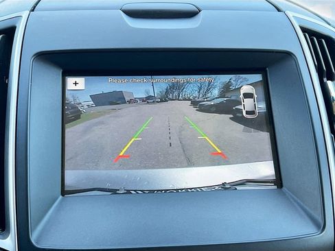 Used 2018 Ford Edge SEL w/ Equipment Group 201A image 15