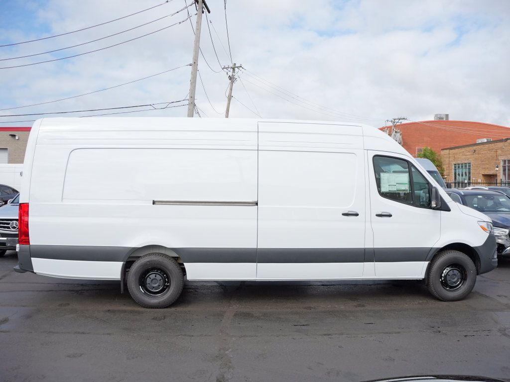 New 2026 Mercedes-Benz Sprinter 2500 image 2