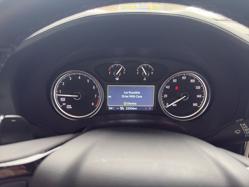 Certified 2024 Buick Enclave Essence w/ Experience Buick Package image 8