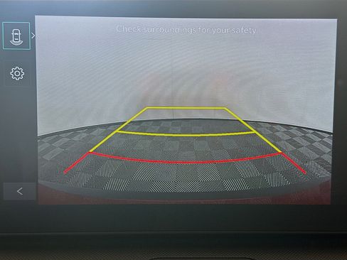 Used 2025 Kia K4 LXS image 23