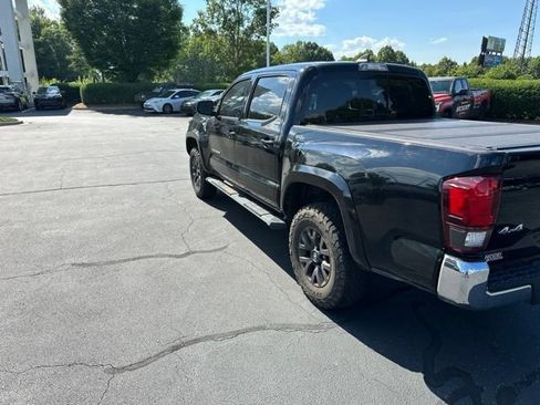 Used 2019 Toyota Tacoma SR5 AWD/4WD image 5
