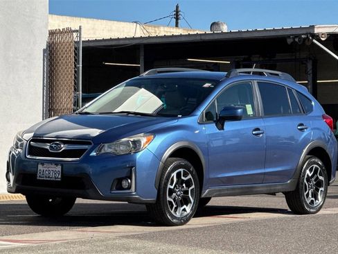 Used 2017 Subaru Crosstrek 2.0i Premium image 10