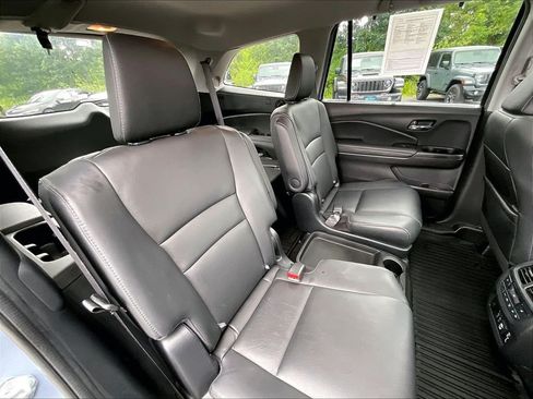 Used 2022 Honda Pilot Touring image 15