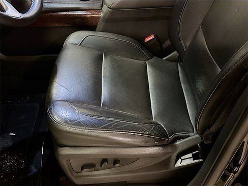 Used 2017 GMC Yukon SLT w/ Open Road Package image 24