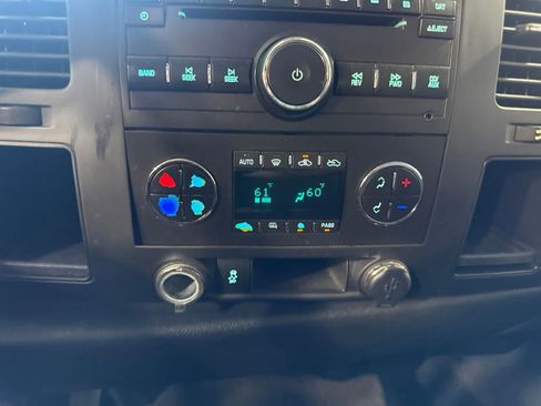 Used 2013 Chevrolet Silverado 1500 LT RWD image 29