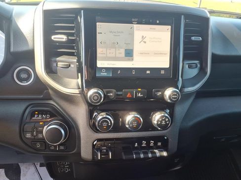 Used 2025 RAM 1500 Warlock AWD/4WD image 9