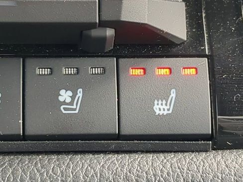 Used 2024 Toyota Tundra Limited w/ Power Package image 27