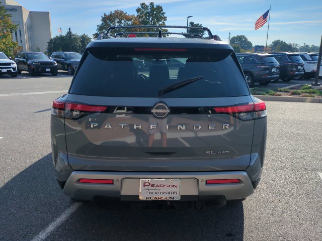 Used 2024 Nissan Pathfinder SL w/ SL Premium Package AWD/4WD image 5