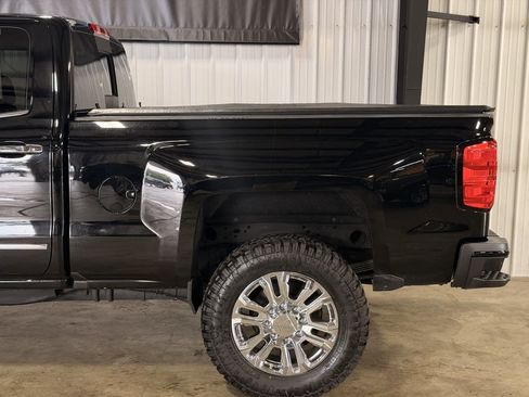 Used 2017 Chevrolet Silverado 2500 High Country w/ Duramax Plus Package AWD/4WD image 31