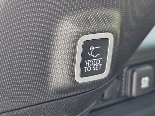 New 2027 Jeep Grand Cherokee Limited w/ Limited Altitude Package RWD image 30
