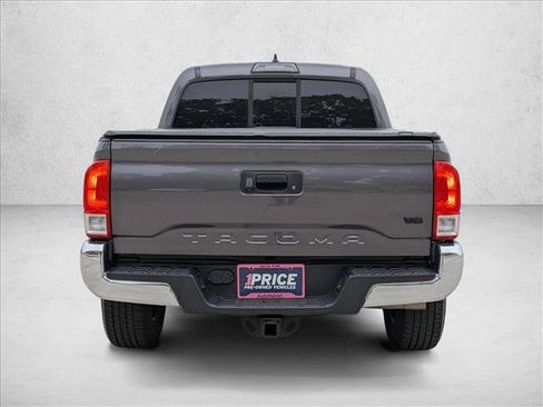 Used 2016 Toyota Tacoma SR5 w/ Towing Package image 7