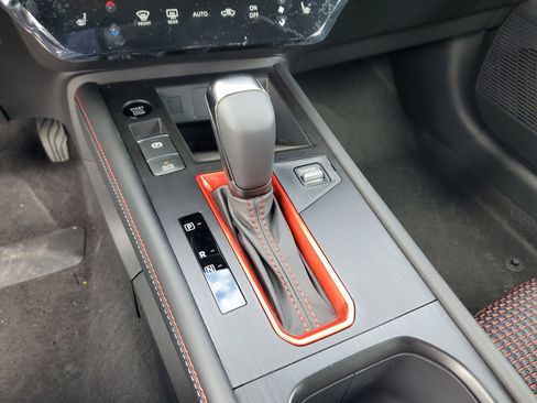 New 2026 Nissan Kicks SR w/ Cold Weather Package FWD image 17