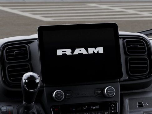 New 2026 RAM ProMaster 2500 w/ Premium Convenience Group FWD image 18