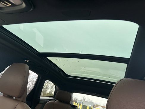 Certified 2025 Volvo XC60 B5 Plus image 27