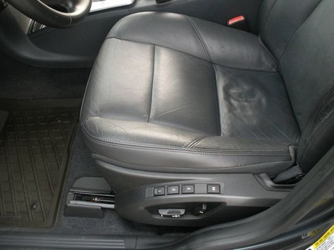 Used 2011 Volvo S40 T5 FWD image 25