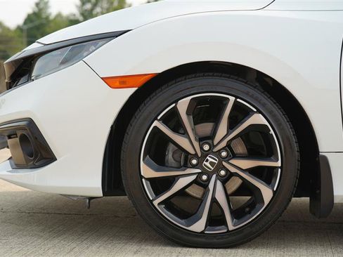 Used 2021 Honda Civic Sport image 12