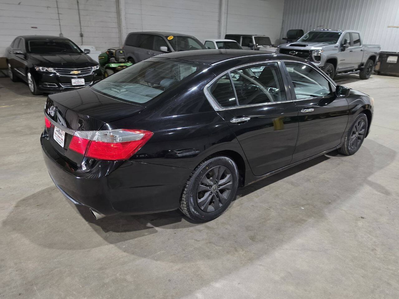 Used 2015 Honda Accord LX image 11