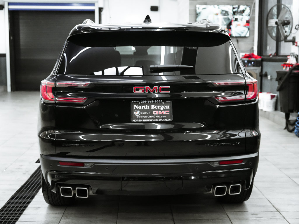 Used 2025 GMC Acadia Elevation w/ Black Edition FWD image 5
