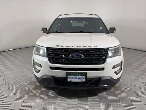 Used 2016 Ford Explorer Sport w/ Equipment Group 401A AWD/4WD image 2