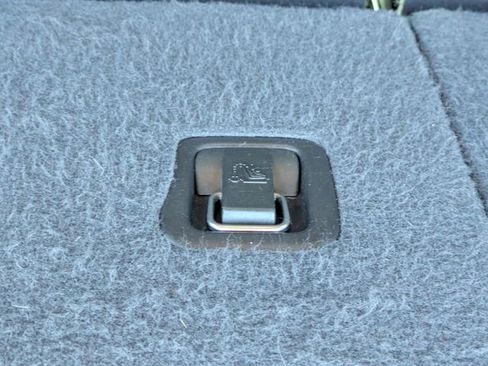 Used 2015 Chevrolet Traverse LT w/ Style and Technology Package FWD image 29