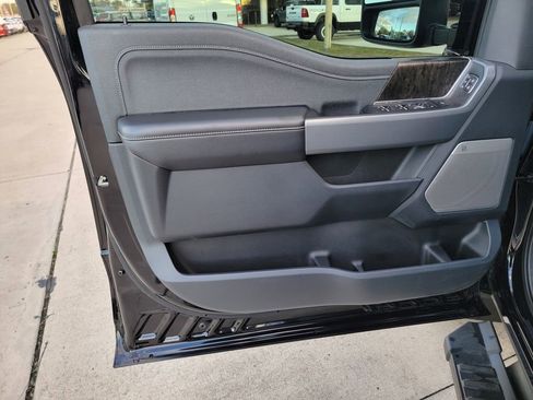 Used 2024 Ford F250 Lariat w/ Lariat Ultimate Package image 10