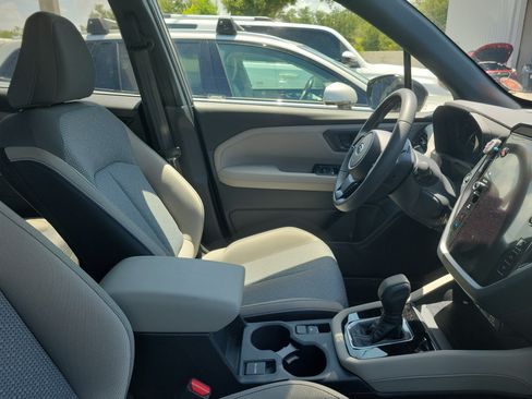 Used 2025 Subaru Forester Premium AWD/4WD image 10