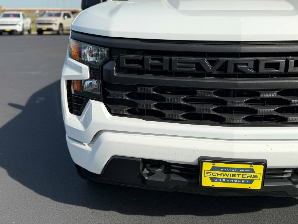 Used 2023 Chevrolet Silverado 1500 Custom AWD/4WD image 4
