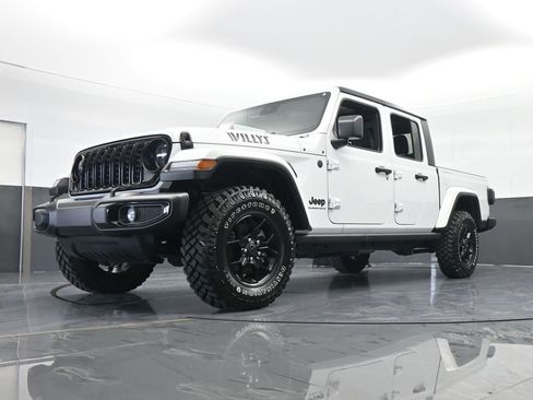 Used 2024 Jeep Gladiator Sport image 59