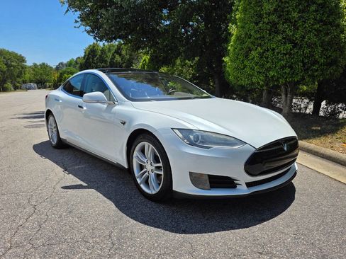 Used 2013 Tesla Model S image 7