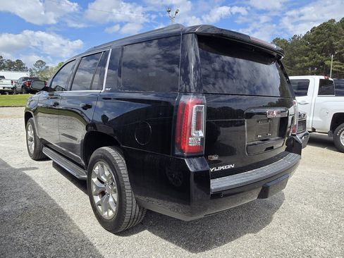 Used 2018 GMC Yukon SLT w/ Open Road Package image 5